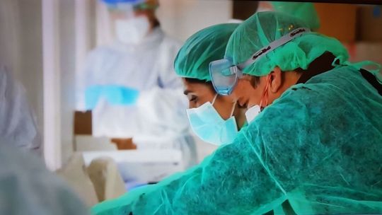 Koronawirusem zaraziła się młoda kobieta 