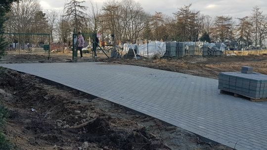 Korupcjogenne mechanizmy i przycmentarne śmieciowisko?