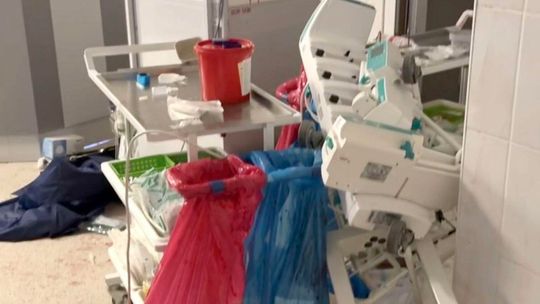 Koszmar na SOR-ze. Pacjent zaatakował ratownika i zdemolował sprzęt ratujący życie