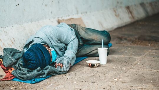 Tragedia 43-latka. Nastolatkowie odpowiedzą za zabójstwo bezdomnego