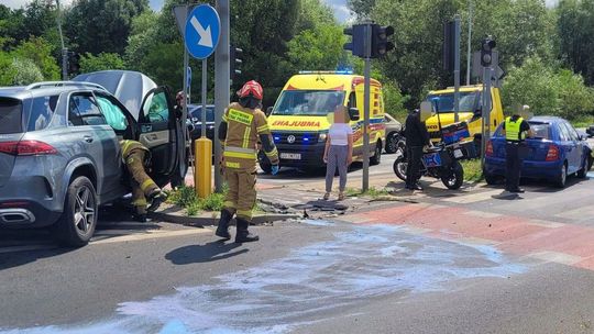 KP PSP Gryfino podsumowuje akcje OSP i PSP: Groźne plamy na drodze, ogień i pomoc pogotowiu
