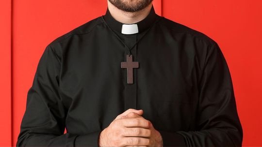 Ksiądz założył spółkę z lekarzem i handlowali narkotykami. Kuria poinformowała szpital Ksiądz założył spółkę z lekarzem i handlowali narkotykami. Kuria poinformowała szpital