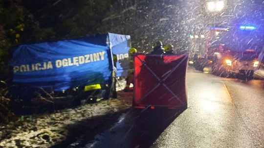 Ksiądz zostawił na drodze człowieka? Płonął na poboczu