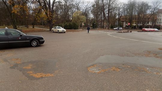 Kto posprząta postój taksówek