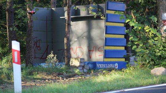 Kto przewrócił przystanek