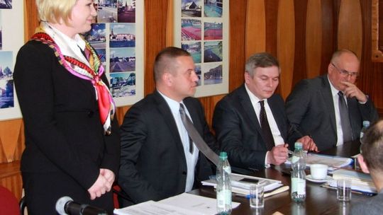 Kto zasiadł w komisji wybierającej dyrektora