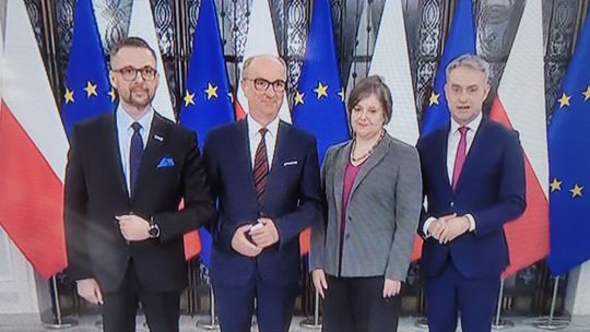 Kulasek zastępuje Wieczorka na stanowisku ministra nauki. Gorzkie słowa i przeprosiny Kulasek zastępuje Wieczorka na stanowisku ministra nauki. Gorzkie słowa i przeprosiny