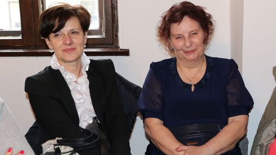 Kurator oświaty: Nie zgadzam się na likwidację szkół. Burmistrz: To będzie program naprawczy 