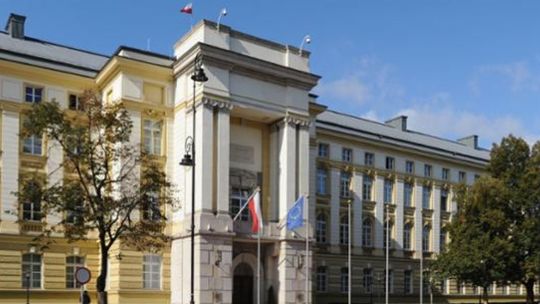 Kwarantanną objętych 15 ministrów