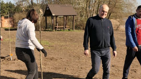 Lansuje się w Steklnie, ale drogi nie potrafi wybudować