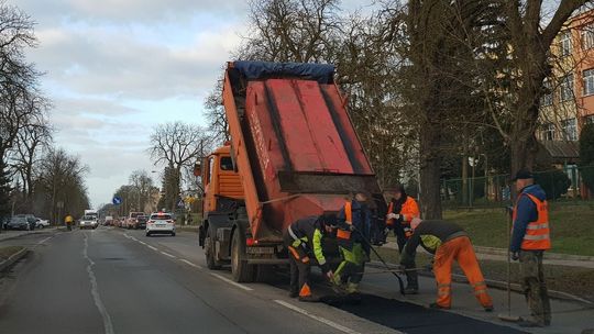 Łatają Łużycką. Kierowcy, uważajcie na utrudnienia!