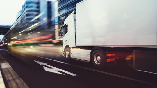 Leasing ciężarówek co warto wiedzieć?