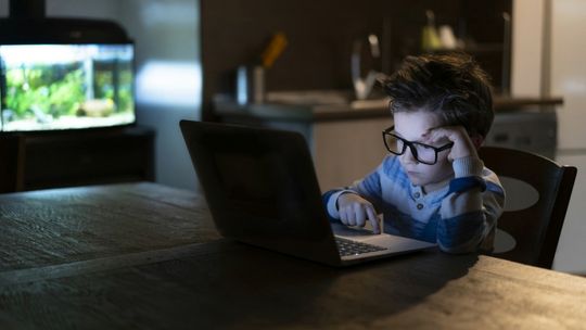 Leczą dzieci z uzależnienia od komputera