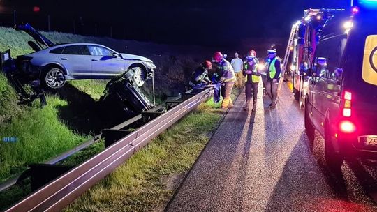 Lexus w rowie, a na nim volkswagen. Akcja rozegrała się błyskawicznie. Znamy powód
