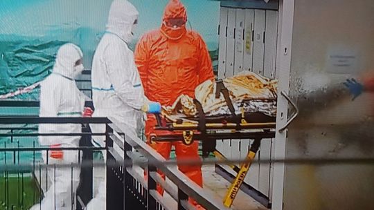 Liczba zakażeń maleje, rośnie ilość zgonów