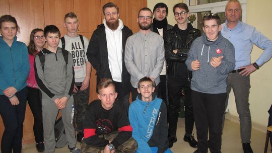 Lokkal Kommunity o wsparciu i muzyce techno