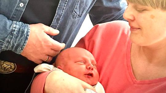 Ma na imię Nikoś. Urodził się w niecodziennych okolicznościach