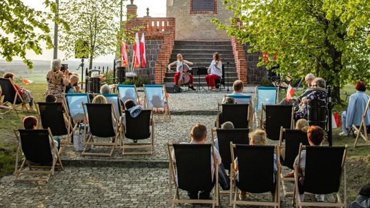 Magiczny wieczór pod gwiazdami. Koncert „Cztery Pory Roku – Lato w Cedyni”