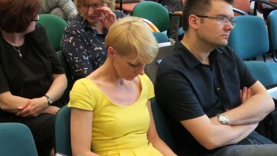 Mają problemy z naborem i nauczycielami