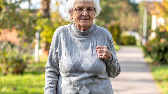 Wcześniejsze wypłaty emerytury na majówkę. ZUS zmienia terminy i wysyła przelewy przed długim weekendem