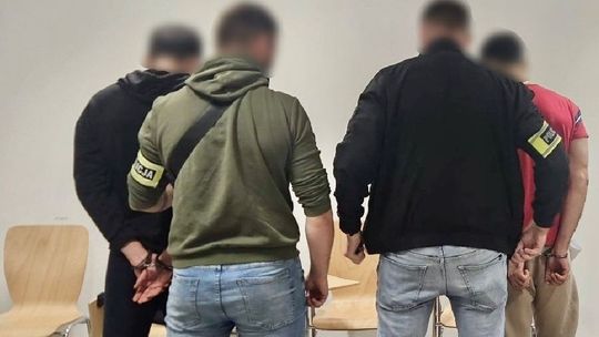 Makabryczne rytuały "uzdrowiciela". Akt oskarżenia za gwałty i narkotyki