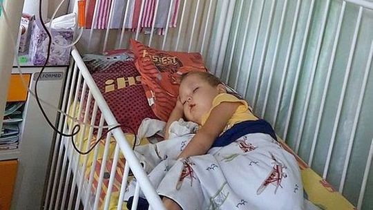 Mały Szymek walczy z ostrą białaczką limfoblastyczną. Apel o pomoc mamy chłopca