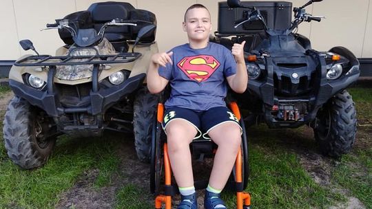 Mama Patryka dziękuje za nakrętki. My prosimy o dalsze wsparcie rehabilitacji jej syna