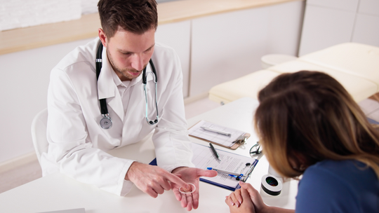 Polacy mają najgorszy dostęp do antykoncepcji w Europie. Lepiej jest w Turcji czy Rosji