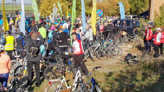 Mamy nową ścieżkę rowerową. Przełom bliski [FOTO, WIDEO]