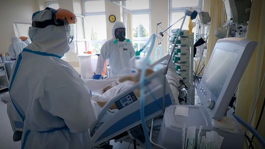 Mamy ofiarę śmiertelną. W kraju stabilnie, ale w naszym powiecie wzrost 