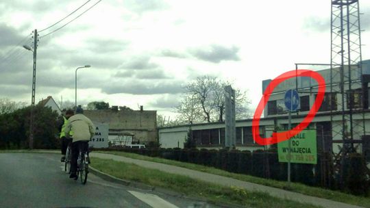 Mamy ścieżkę rowerową. Dlaczego więc z niej nie korzystamy?