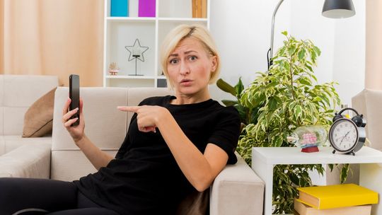 Masz profil ns Facebooku? Meta Verified na celowniku oszustów. CERT Polska ostrzega przed przejęciem stron na Facebooku