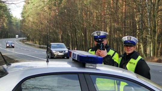 Zobacz, jak policjanci wybierają miejsca do kontroli Zobacz, jak policjanci wybierają miejsca do kontroli