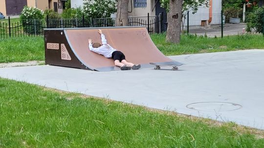 Mężczyzna pobił nastolatka na skateparku