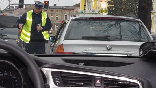 Miał pół promila alkoholu, a do tego cofnięte uprawnienia do kierowania autem