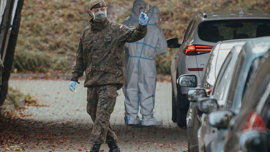 Miała skierowanie na wymaz, a odeszła z kwitkiem. Testowanie jej uznano za niecelowe