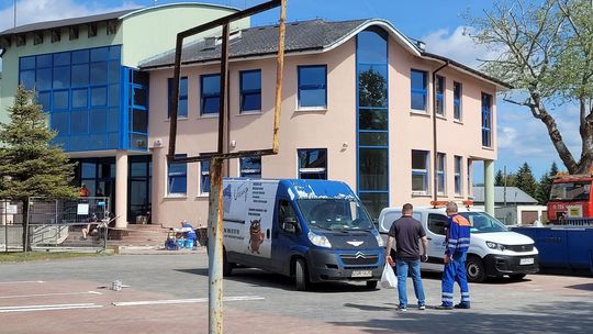 Miało być wielkie otwarcie, a gotowi nie są nawet w połowie?