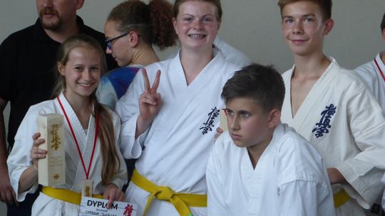 Międzynarodowy Turniej Karate Kyokushin w Sieradzu wspominają srebrnymi medalami