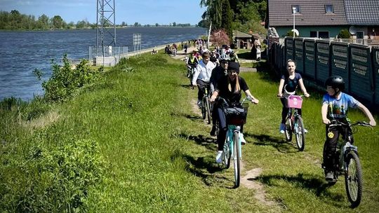 Mieli być nad morzem, a wylądowali nad Odrą. Było ich czterdzieści i cztery