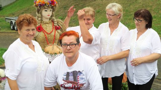 Mieli najładniejszy wieniec dożynkowy i wygrali sołeckie potyczki