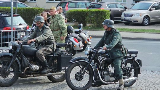 Mieszkańcy Chojny oburzeni pokazem militarnym. Wydano publiczne pieniądze na postój aut i fatalny dźwięk
