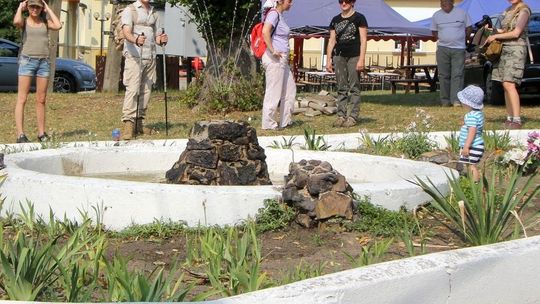 Mieszkańcy odtworzyli fontannę