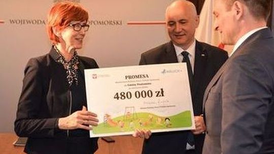 Minister Rafalska promuje w regionie utrzymanie placówek opieki dla najmłodszych dzieci