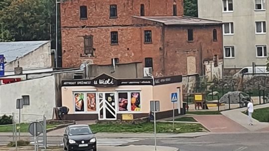 Mistrz parkowania kontra piesi