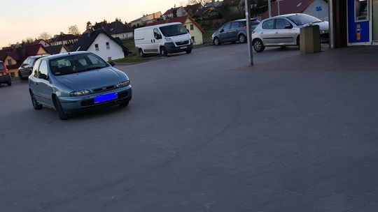 Mistrz parkowania w prima aprilis