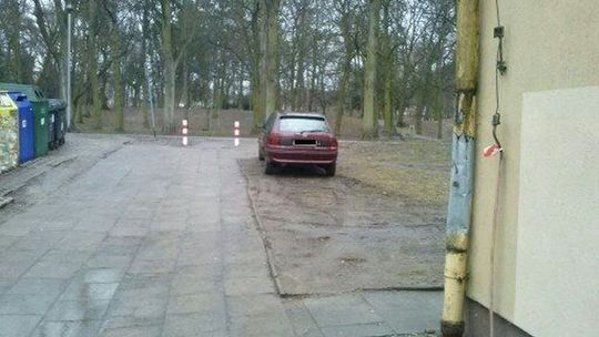 Mistrzowie parkowania przy aprobacie straży miejskiej?