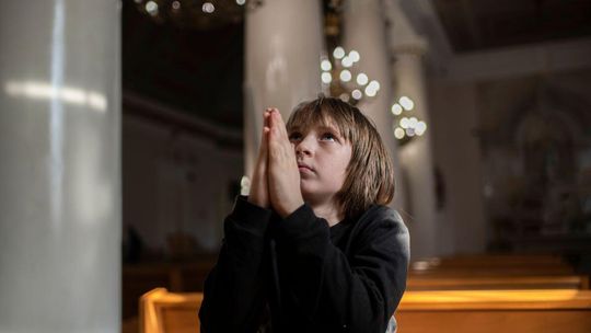 Trendy w polskim Kościele. Mniej duchownych, sakramentów i mniej wiernych na zachodzie