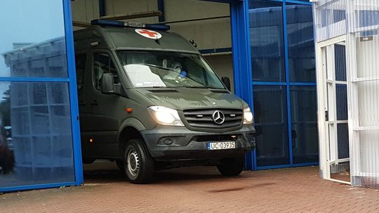 Mniej przypadków zakażeń, ale więcej zgonów