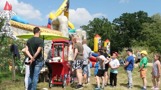 Mnóstwo atrakcji przygotowali dla dzieci i dorosłych Mnóstwo atrakcji przygotowali dla dzieci i dorosłych