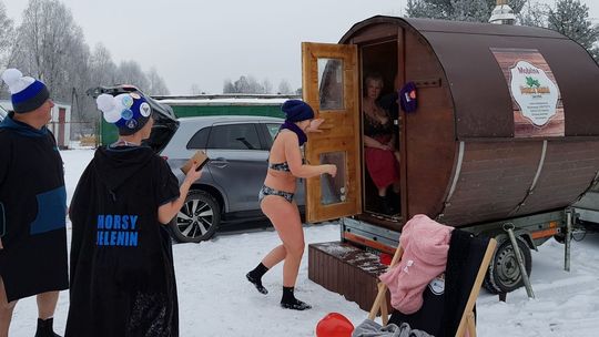 Morsy w przeręblu i… ruskiej bani